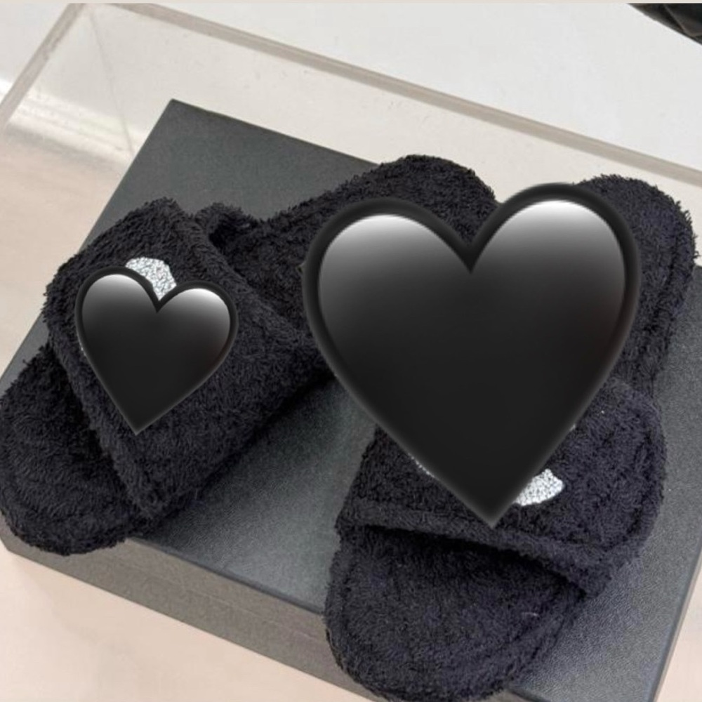 Cozy Black Fuzzy Slippers